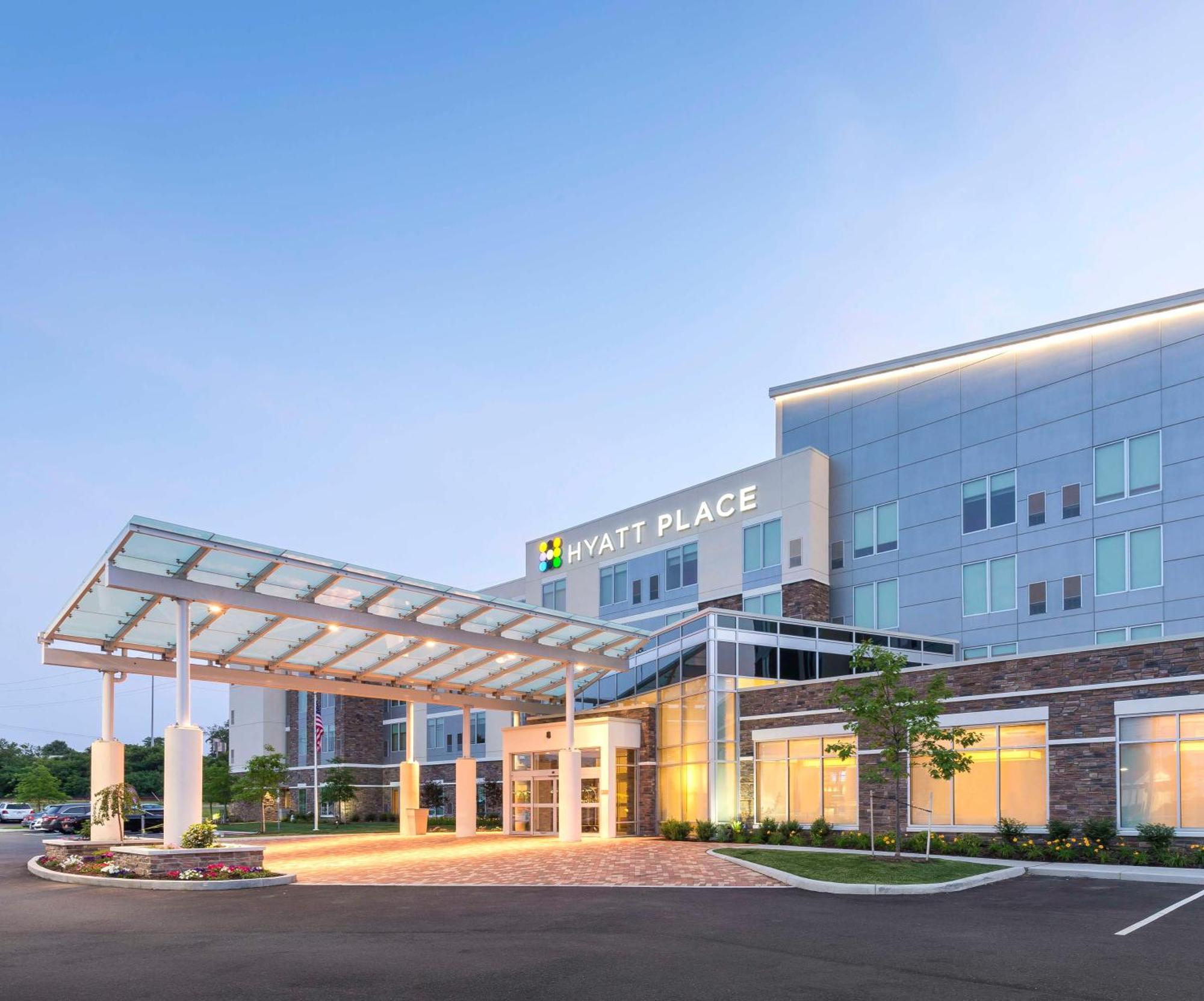 Hyatt Place Canton Lake Cable Zewnętrze zdjęcie
