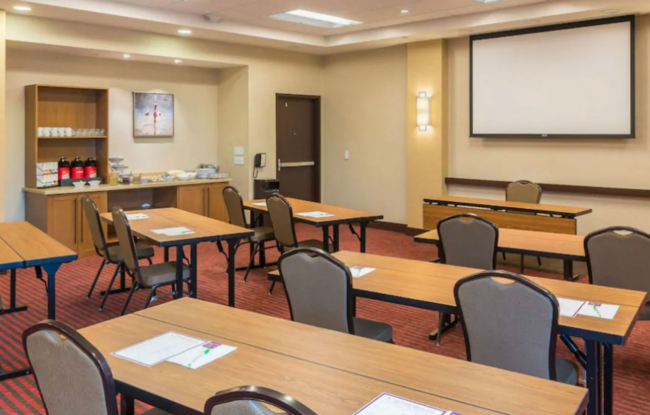 Hyatt Place Canton Lake Cable Zewnętrze zdjęcie
